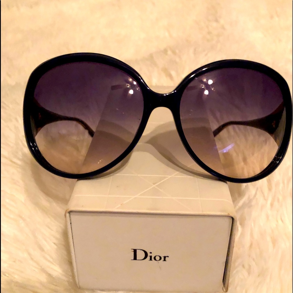 Authentic Dior shade